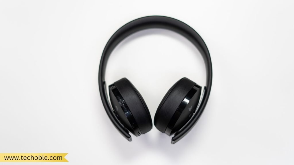 The Best Noise-Cancelling Headphones of 2025 Reviewed 3 Bose QuietComfort 45